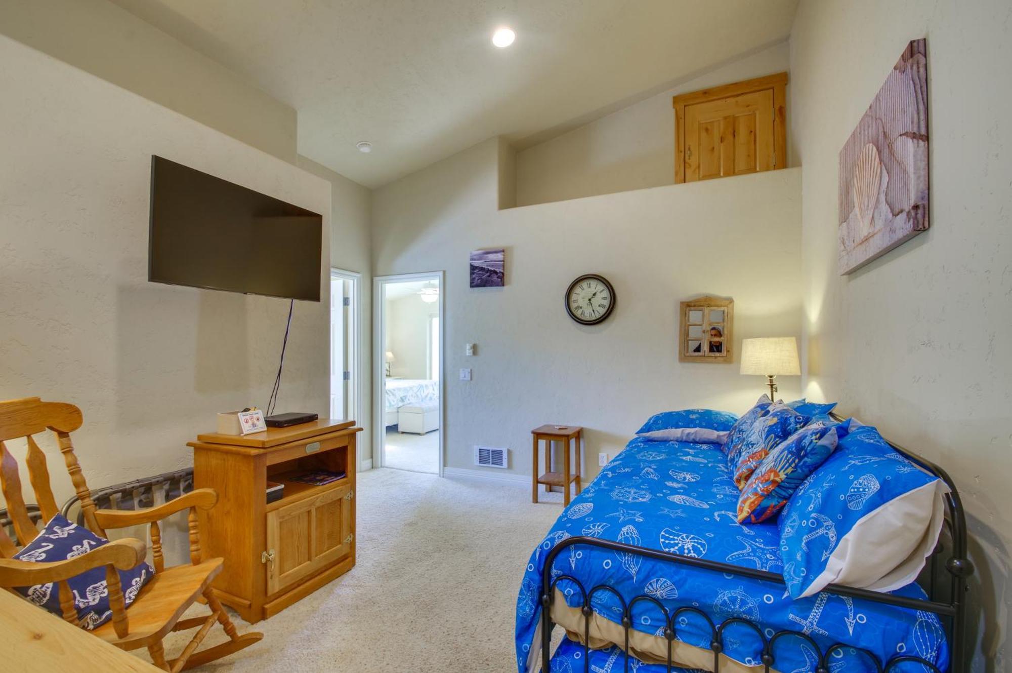 Quiet Waterfront Escape With Hot Tub And Beach Access! Gold Beach Exteriér fotografie